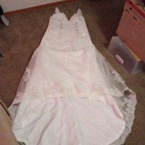 Beautiful prom/bridesmaid/quincenieta dress (white)